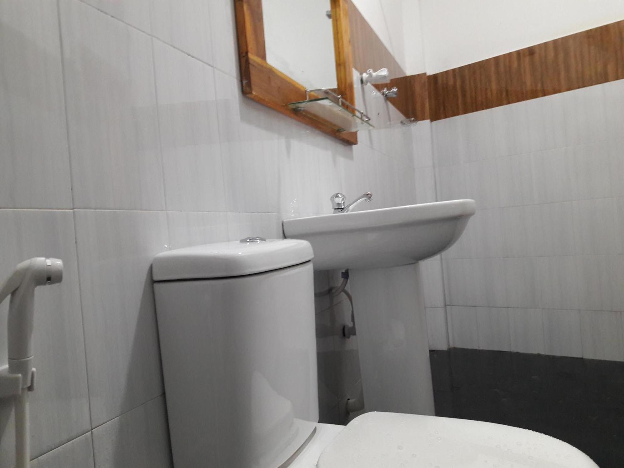 לינה וארוחת בוקר אודוואלאווה River Side & Swimming Pool מראה חיצוני תמונה